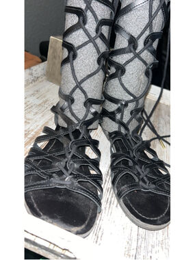 Women's Black Gladiator Sandals Size 6